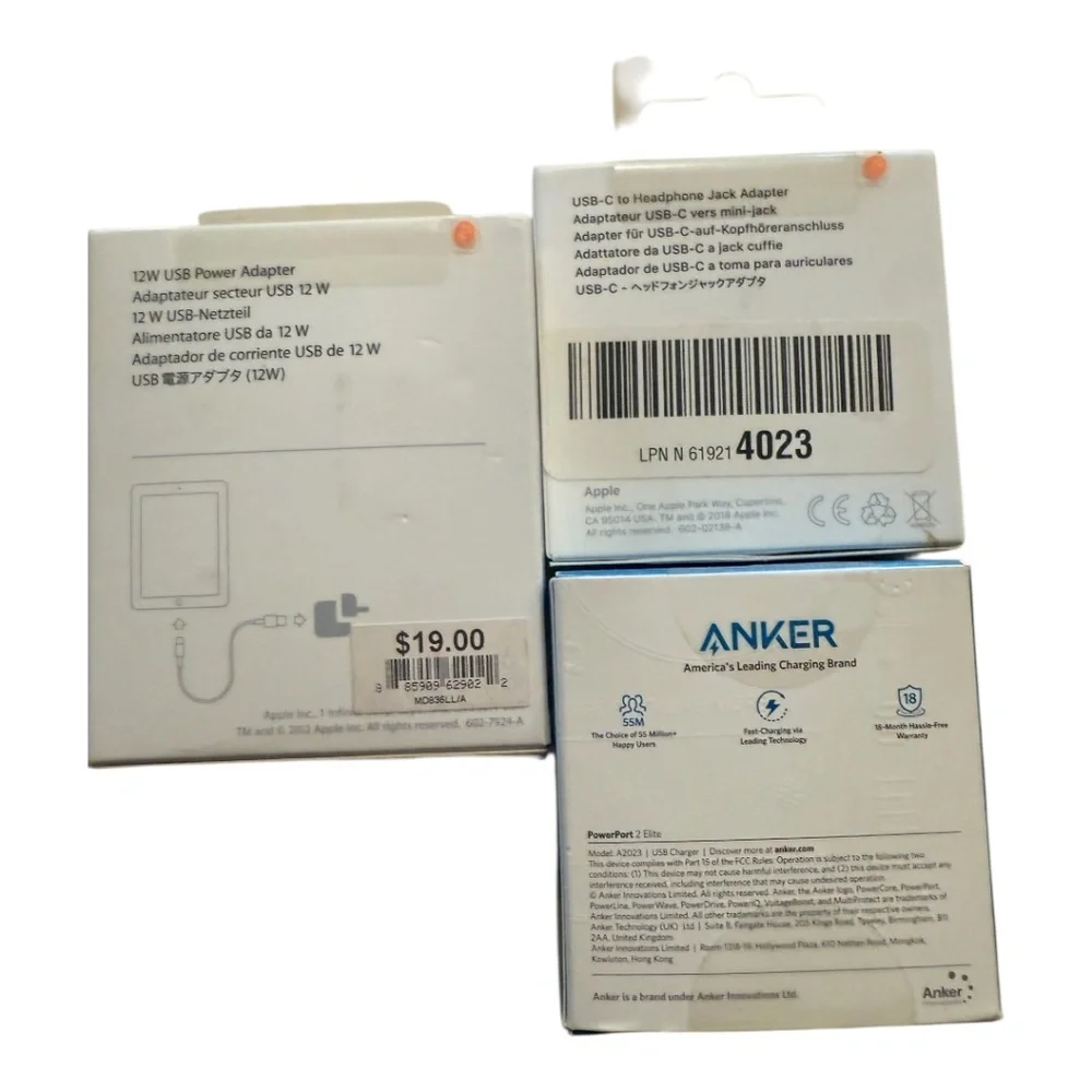 Bundle: USB power adapter, USB -C to headphone jack, Anker PowerPort 2